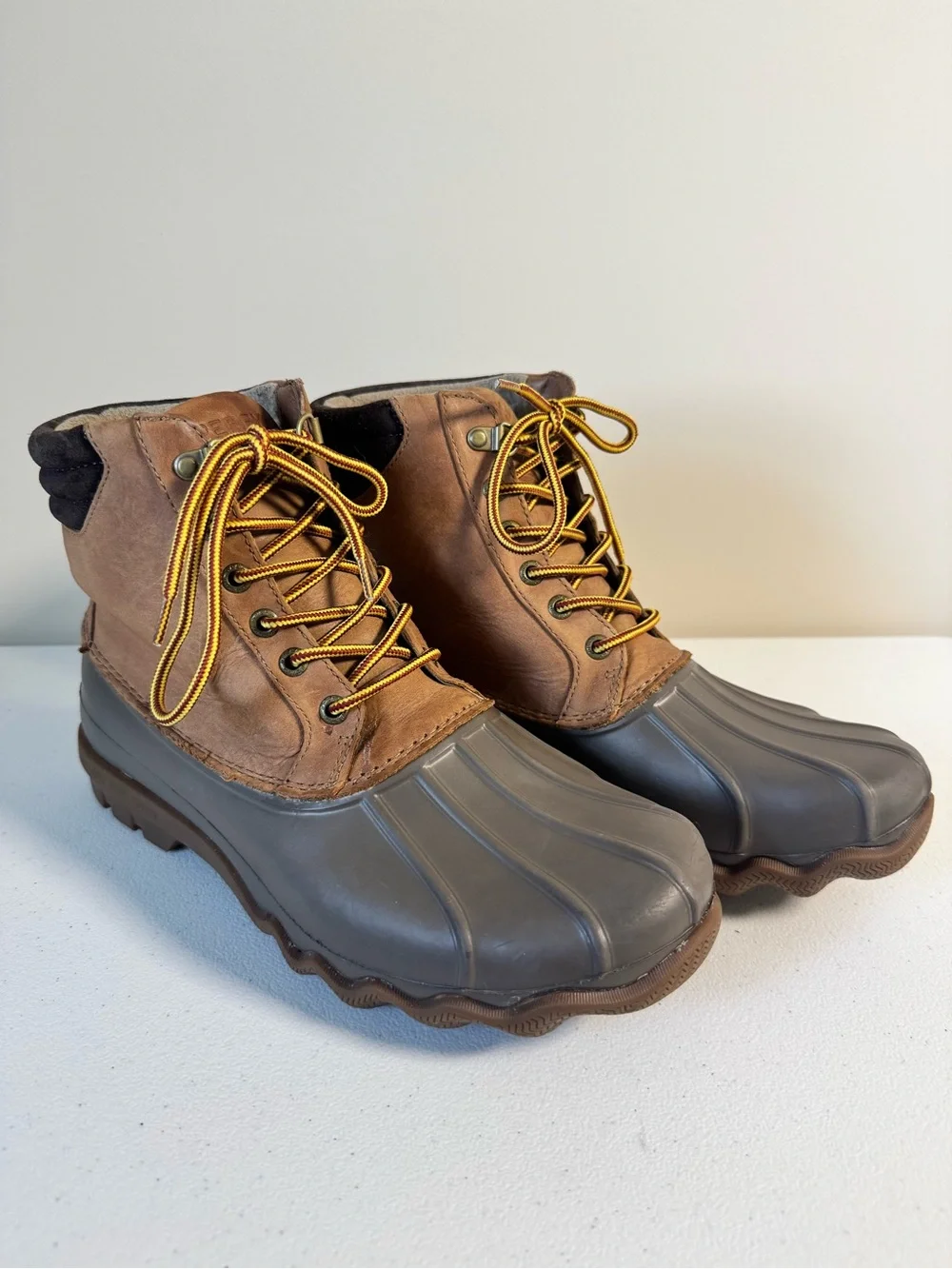 Sperry Brown Leather and Gray Rubber Men’s Top Sider Boots size 8.5